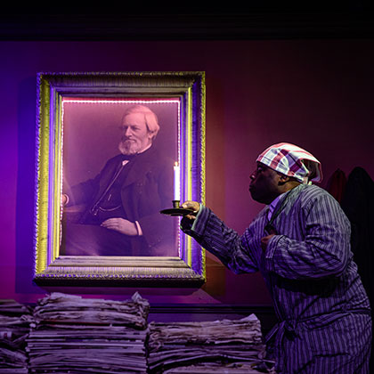 Reading Rep © Harry Elletson