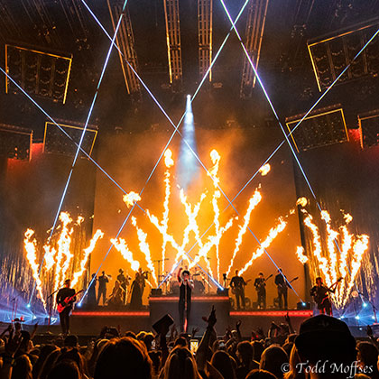 Panic! at the Disco Viva Las Vengeance arena tour - © Todd Moffses